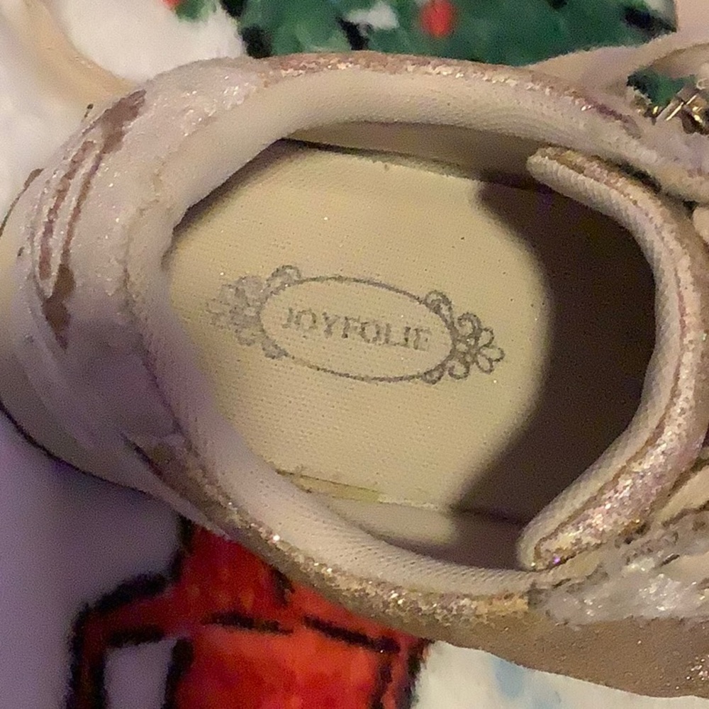 Shoes - Picture 3 of 3